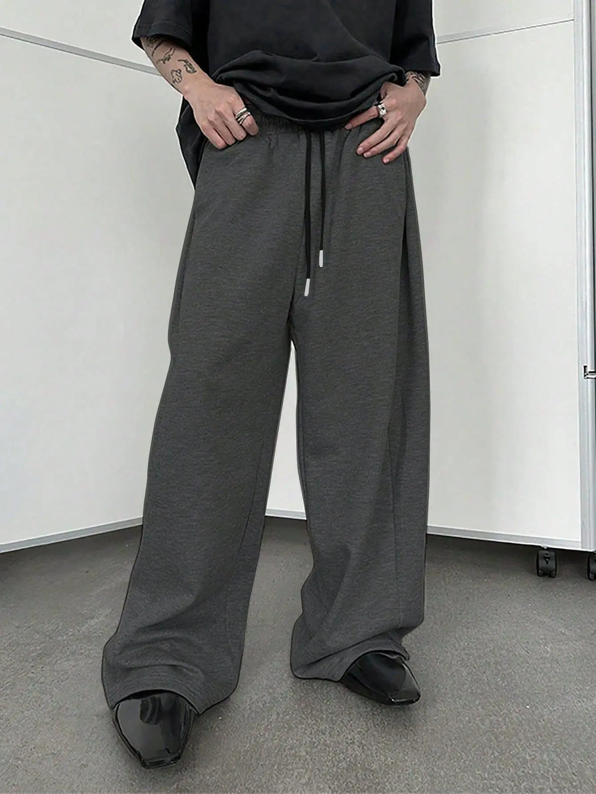 Wide-Leg Sweatpants